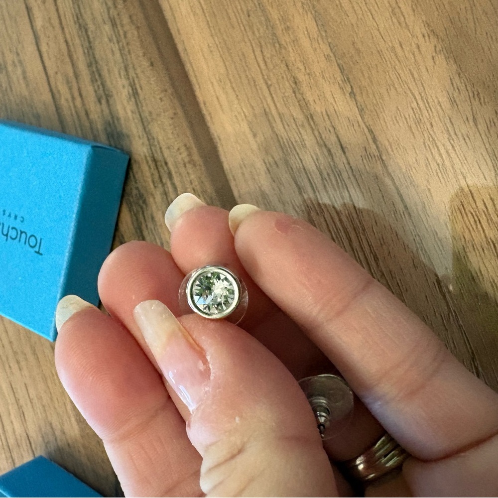 Touchstone Crystal Ice Earrings Box in Blue - Picture 3 of 8